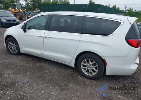 2022 Chrysler Voyager Lx z USA, uszkodzony, nr VIN 2C4RC1CGXNR102738